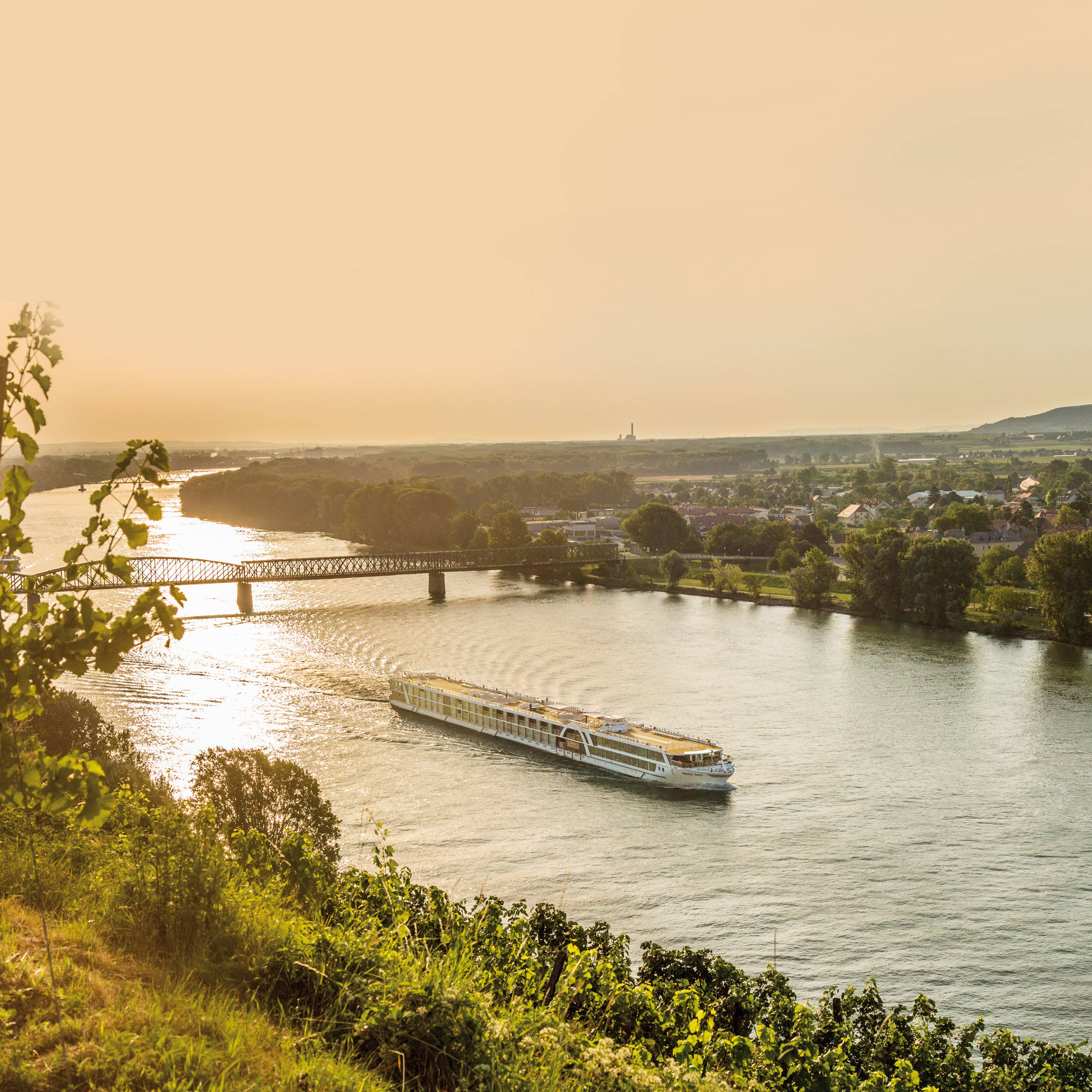 M/S Amadeus Queen