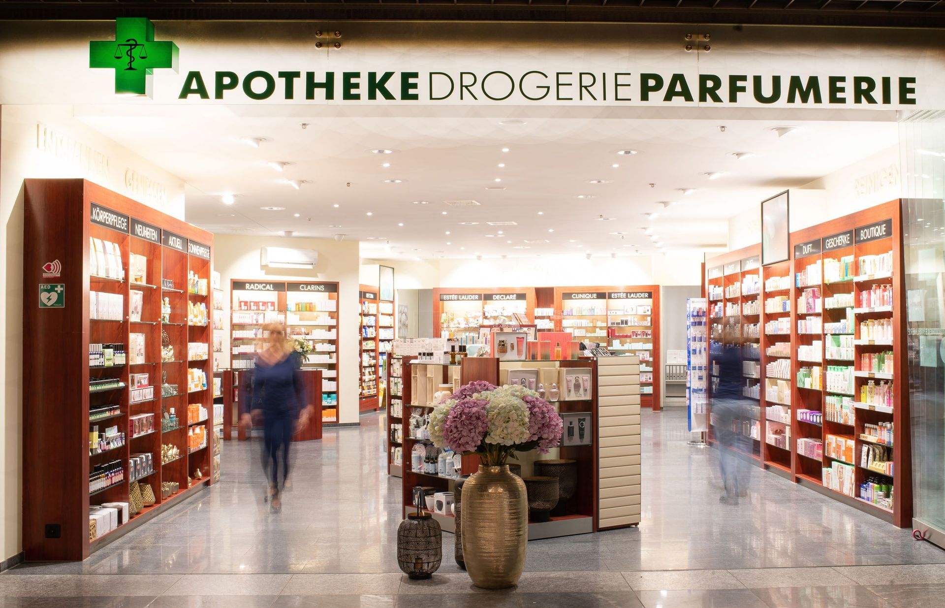 Gotthard Apotheke Drogerie Parfümerie