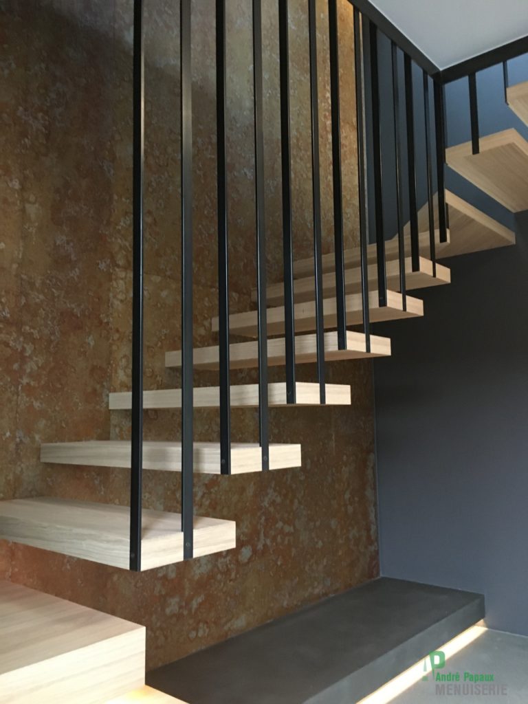 Escalier et podium