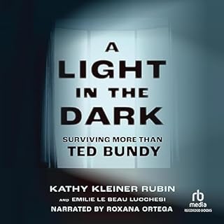 A Light in the Dark Audiolibro Por Emilie Le Beau Lucchesi, Kathy Kleiner Rubin arte de portada