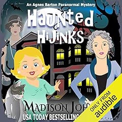 Haunted Hijinks Audiolibro Por Madison Johns arte de portada