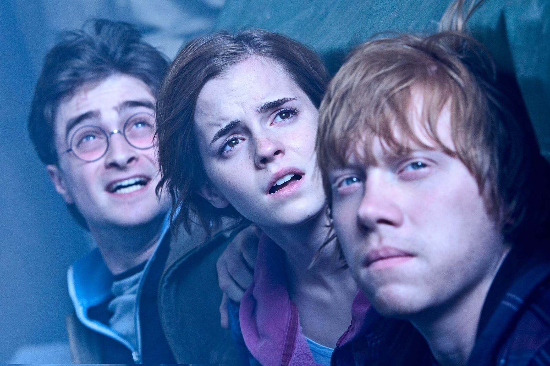 Rupert Grint, Daniel Radcliffe, and Emma Watson in Harry Potter and the Deathly Hallows - Part 2 (2011)