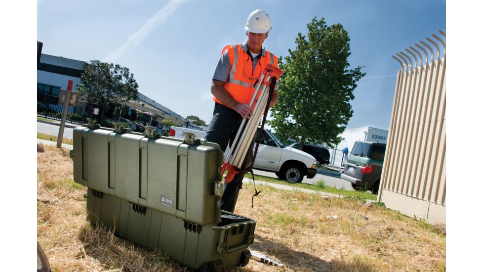 Pelican 1740 Series Long Case Crushproof Dry Box w/ Lid &amp; Foam, OD Green