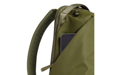 Image of URTH Arkose 20L Backpack with Camera Insert, Green, Medium, UBBKPCCB20A-GRN