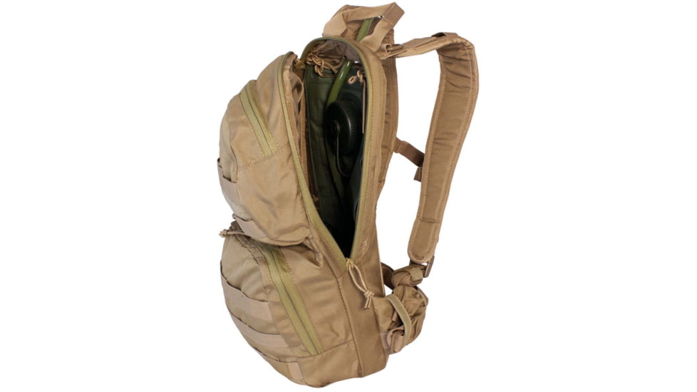 Red Rock Outdoor Gear Cactus Hydration Pack, Coyote, 80428COY