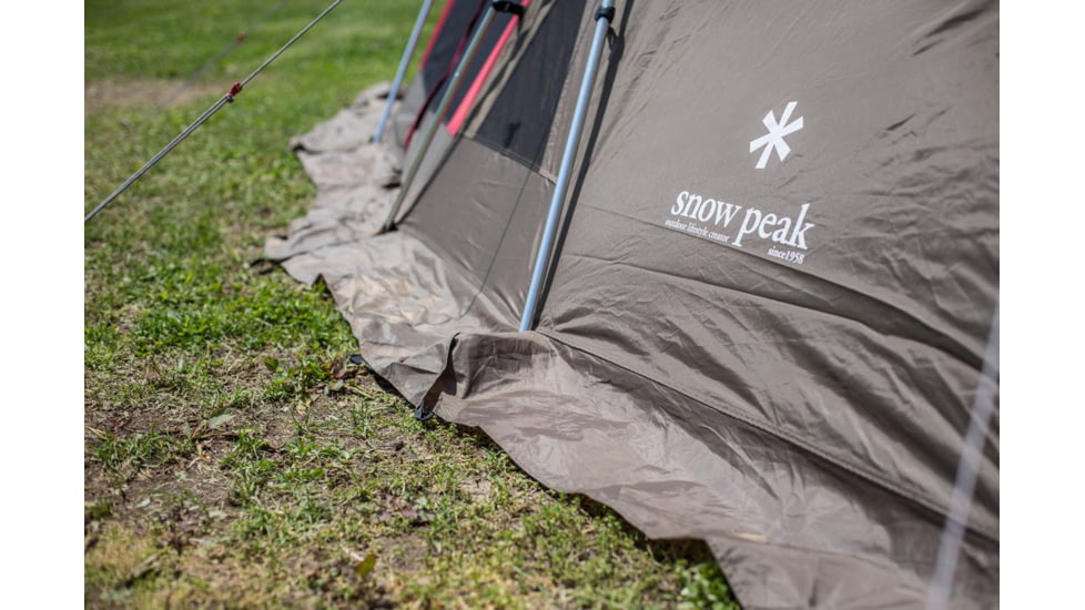 Snow Peak Living Shell Long Pro Shelter, 6-Person, Brown, TP-660