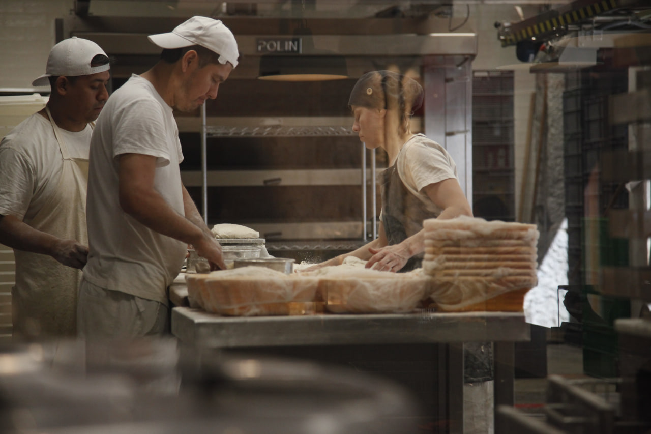 Trabajadores de una panaderia