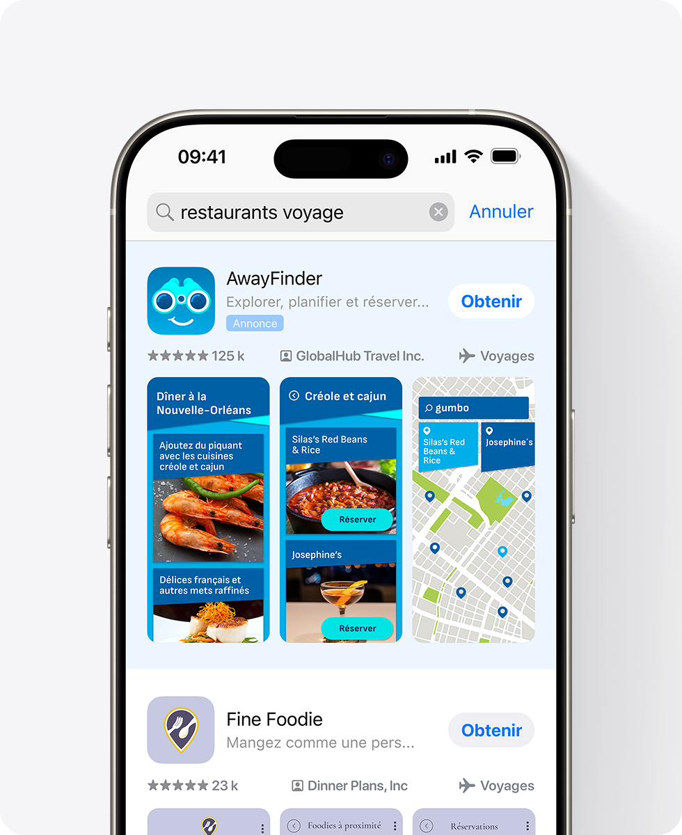 Un iPhone affiche une annonce de l’app fictive AwayFinder en haut des résultats de recherche de l’App Store. L’annonce contient trois captures d’écran sur le thème de la restauration et la requête saisie dans le champ de recherche est « restaurants voyage ».