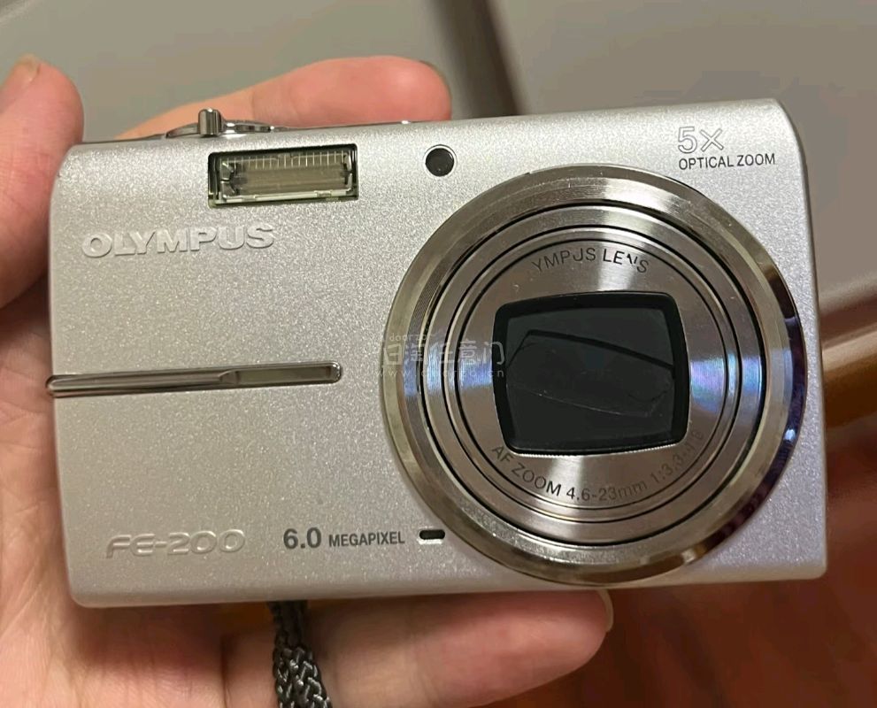 Olympus fe 200