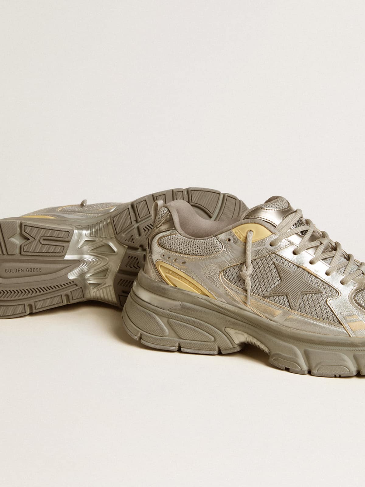 Golden Goose - Men’s Lightstar in metallic leather and silver mesh with gray star in 