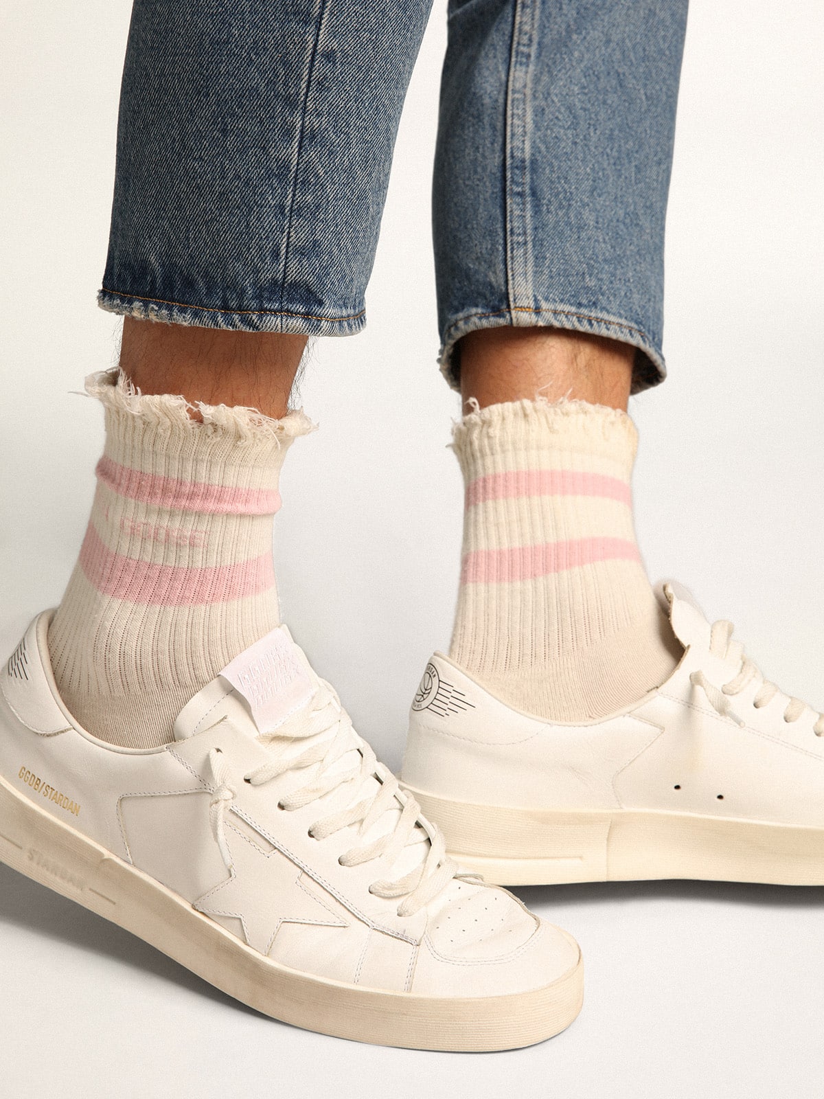 Golden Goose - Distressed-finish white socks with baby-pink logo and stripes in 