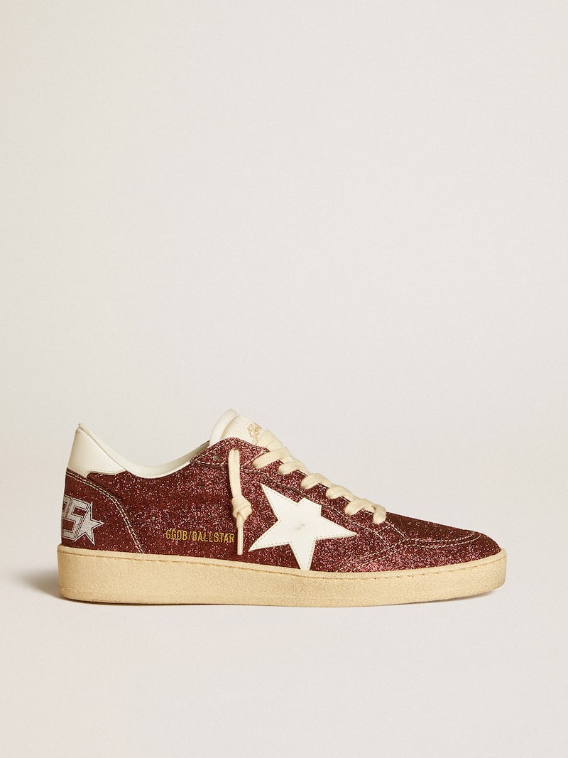 Ball Star in burgundy glitter with white leather star and heel tab