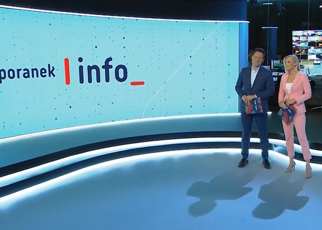 Dziennikarze TVP Info w nowym studiu