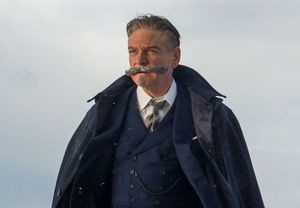 Kenneth Branagh jako Hercules Poirot