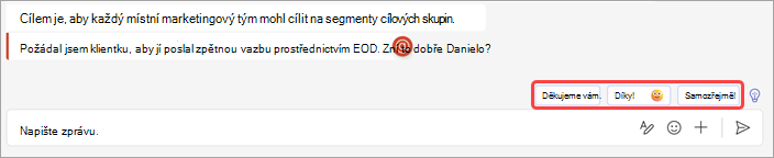 Snímek obrazovky s navrhovanými odpověďmi v chatu