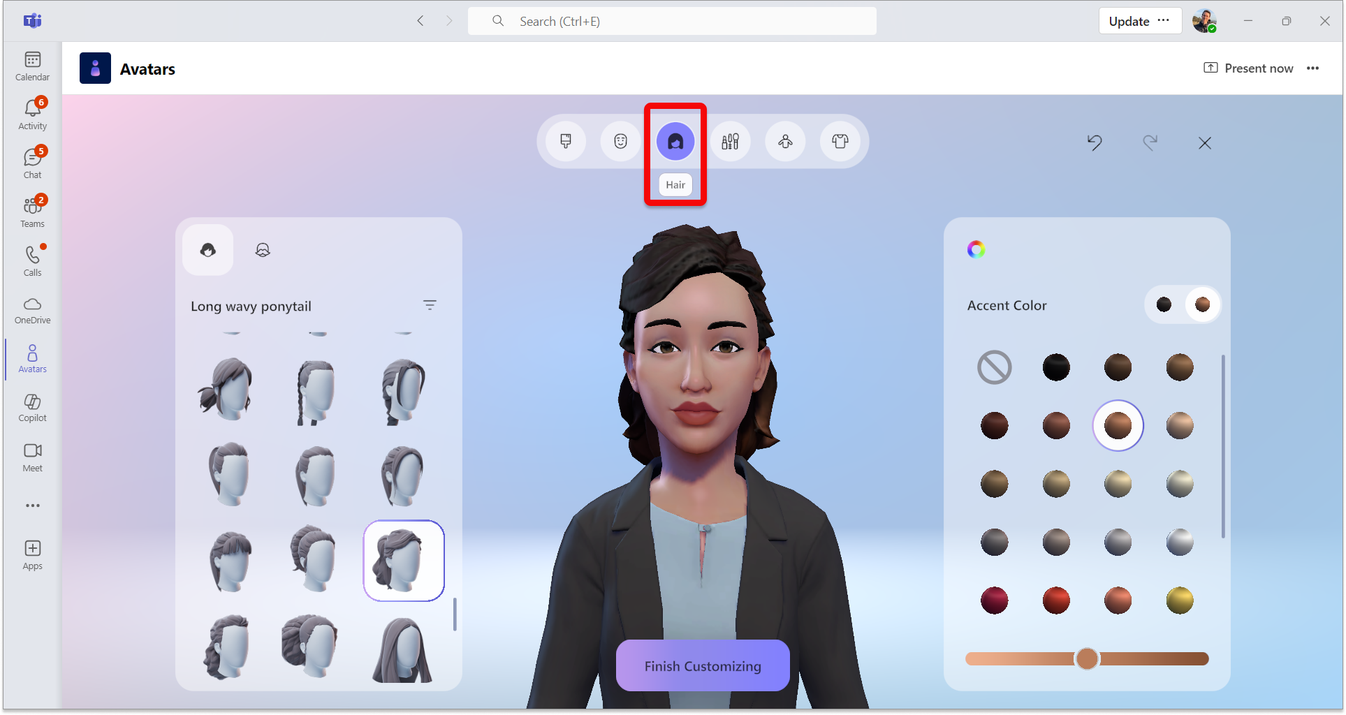 Capture d’écran de l’application avatars dans Teams montrant les options de catégorie Cheveux.