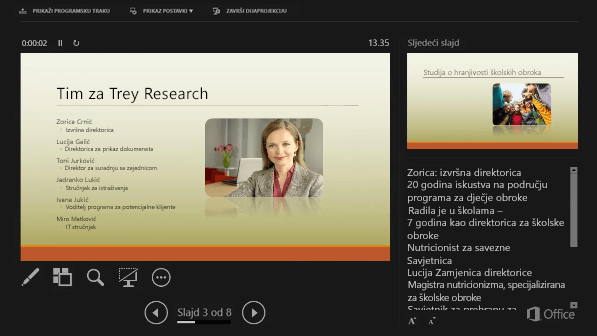 Prikaz izlagača u programu PowerPoint 2016 s kružićem oko bilješki predavača