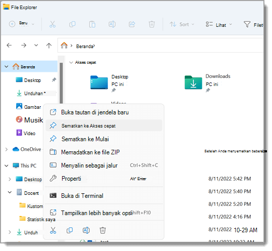 Memperlihatkan File Explorer, dengan menu klik kanan yang terbuka untuk file. "Sematkan ke Akses cepat" disorot dalam menu.