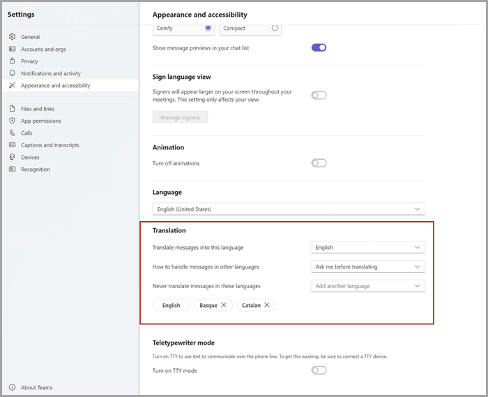 [Teams 設定] の [外観とアクセシビリティ] に移動して、翻訳設定を調整します。