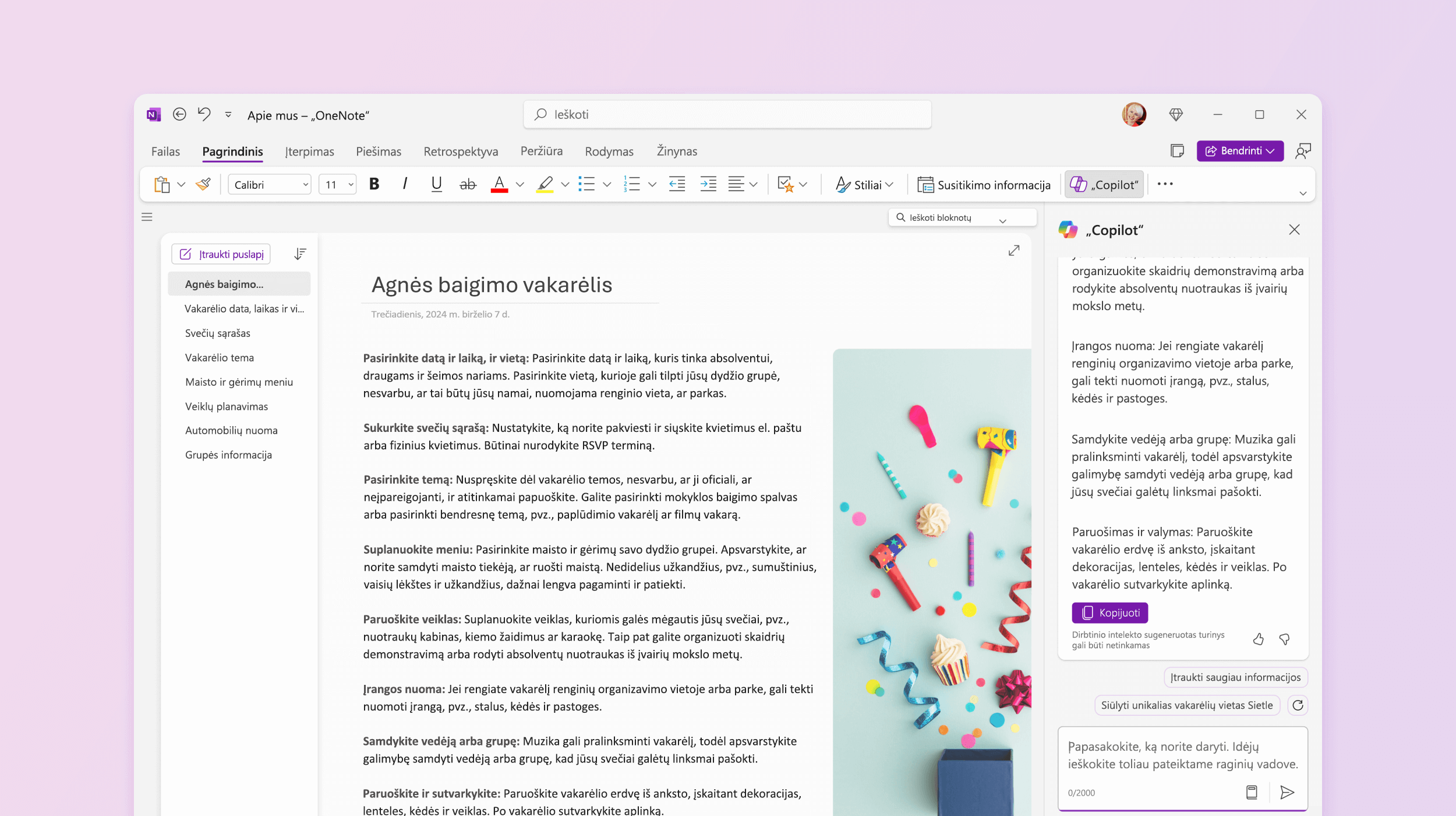 Ekrano kopijoje pavaizduota „Copilot“, esanti „OneNote“, pateikianti pasiūlymus, kuriuos galima išbandyti.