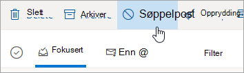 Et skjermbilde av Søppelpost-knappen i Outlook.com.