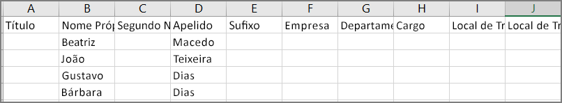 Eis um exemplo do aspeto de um ficheiro .csv após os contactos serem exportados do Outlook.