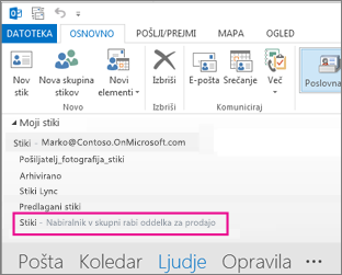 Seznam stikov v skupni rabi se prikaže v podoknu stikov v Outlooku