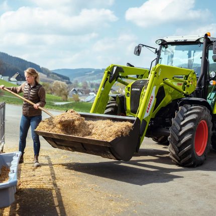 machines_agricoles-b-claas-1080x1080-tracto_jardin