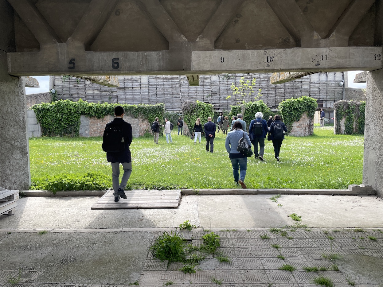 Site visit in Ravenna's Darsena area. Photo by Levente Polyak 