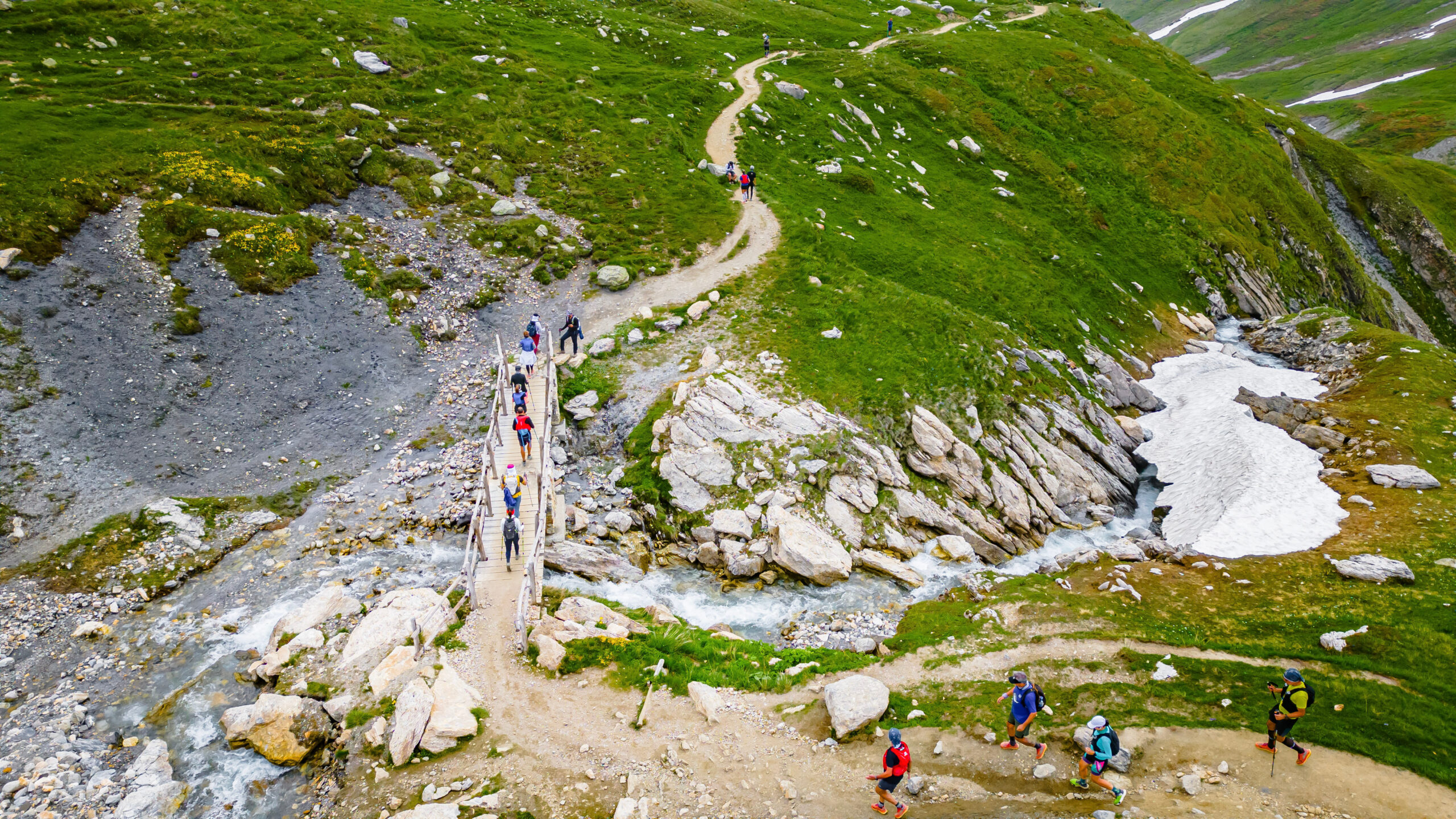 Runners Racing At Utmb Mont Blanc Ultra Running Trail Race