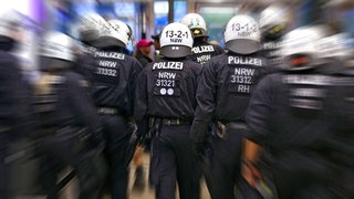 Polizisten am 28.08.2018 in Köln 