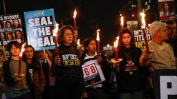 Protestaktion in Tel Aviv vor Abkommen zwischen Israel und der Hamas.