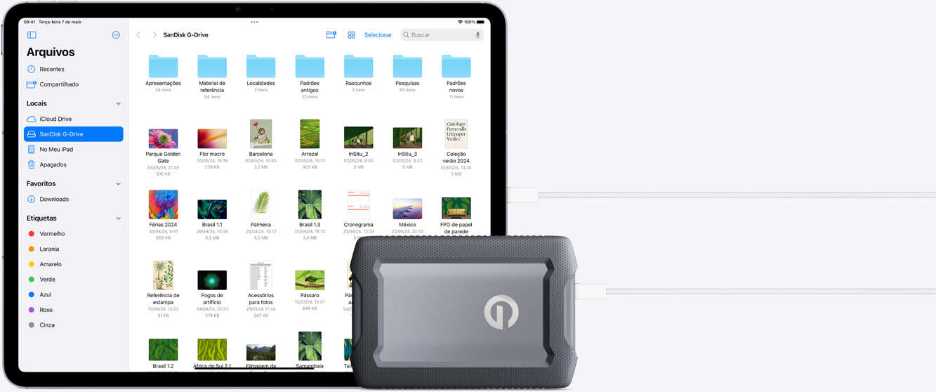 iPad Air conectado a uma unidade de armazenamento externa.