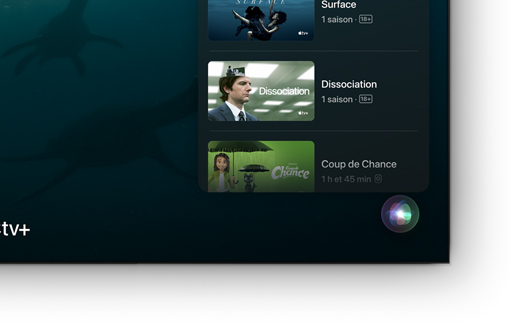 Téléviseur à écran plat montrant une liste de films et séries Apple TV+