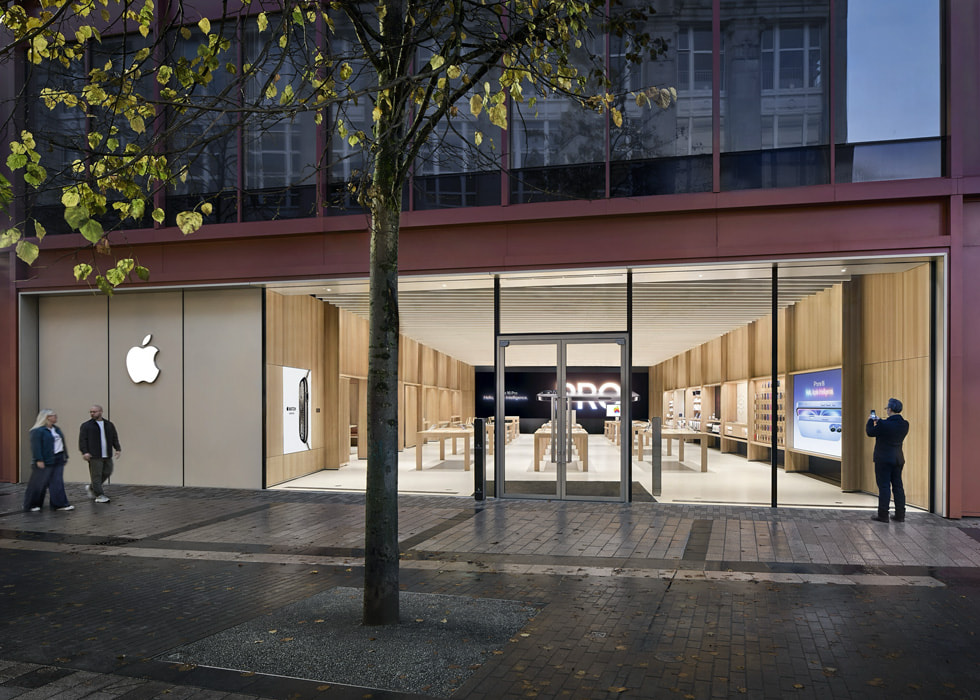 An exterior shot of Apple Belfast.