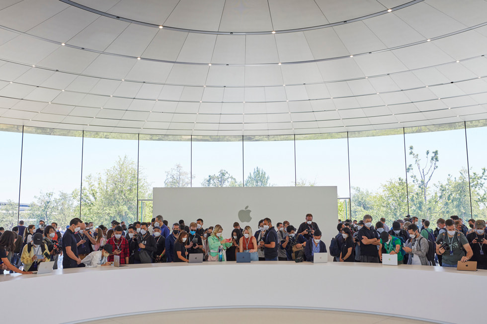 WWDC22 guest with the new MacBook Air.