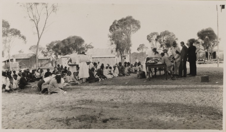 Food distribution gathering at Carrolup Settlement, circa 1916.