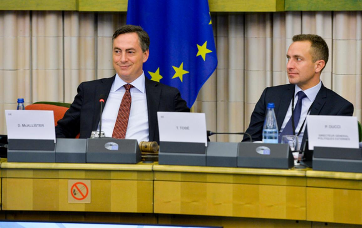 MEPs David McAllister and Tomas Tobé during a meeting in the European Parliament