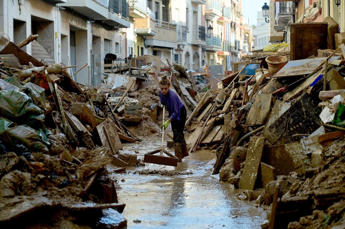 Quick EU funding of recovery measures following natural disasters © JOSE JORDAN / AFP