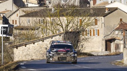 Sébastien Ogier remporte son 10e rallye de Monte-Carlo, le 26 janvier 2025. (NIKOS KATIKIS / NIKOS KATIKIS)