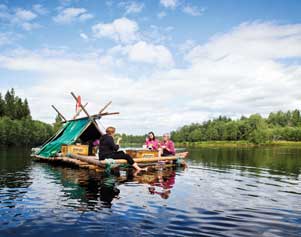 Mit dem Holzfloss entdecken Sie Schweden