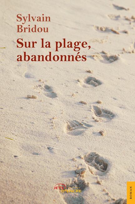 Sur la plage, abandonnés