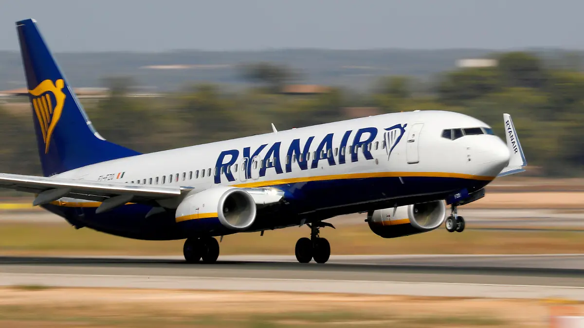 Ryanair-Passagiere werden stehen gelassen - Handgepäck zu groß