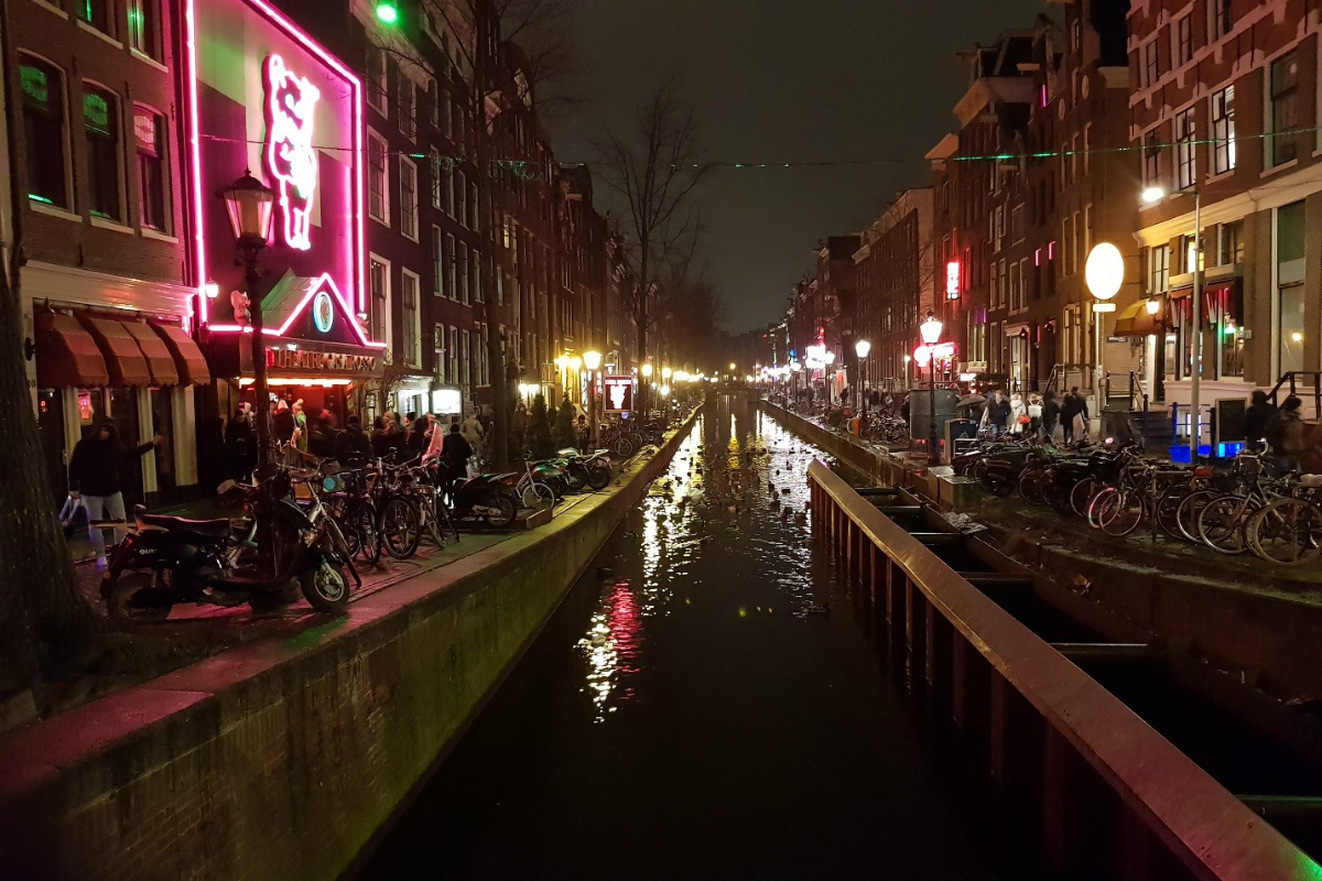 Amsterdam roaming