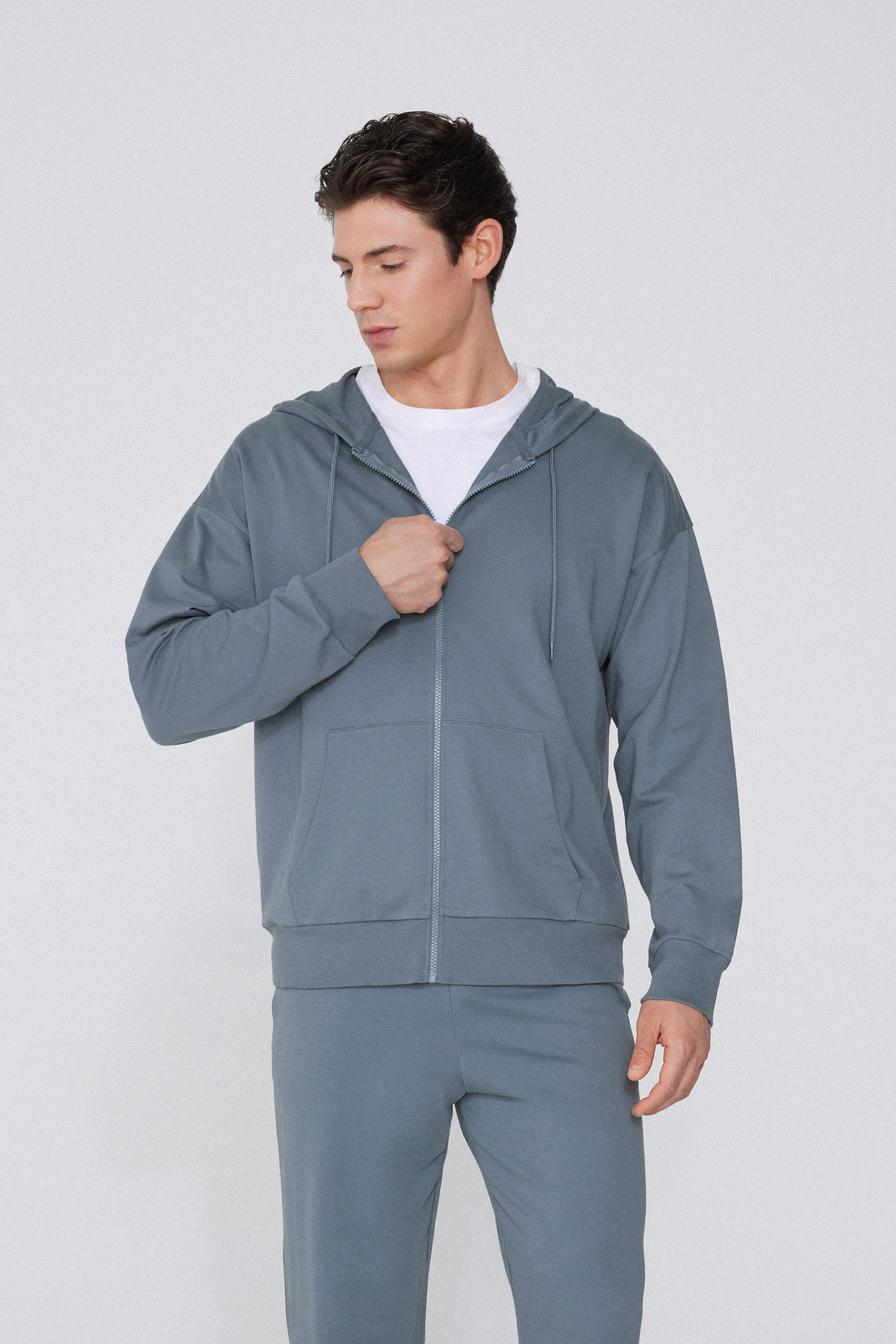 Long Sleeve Zip-Up Hooded Sweatshirt