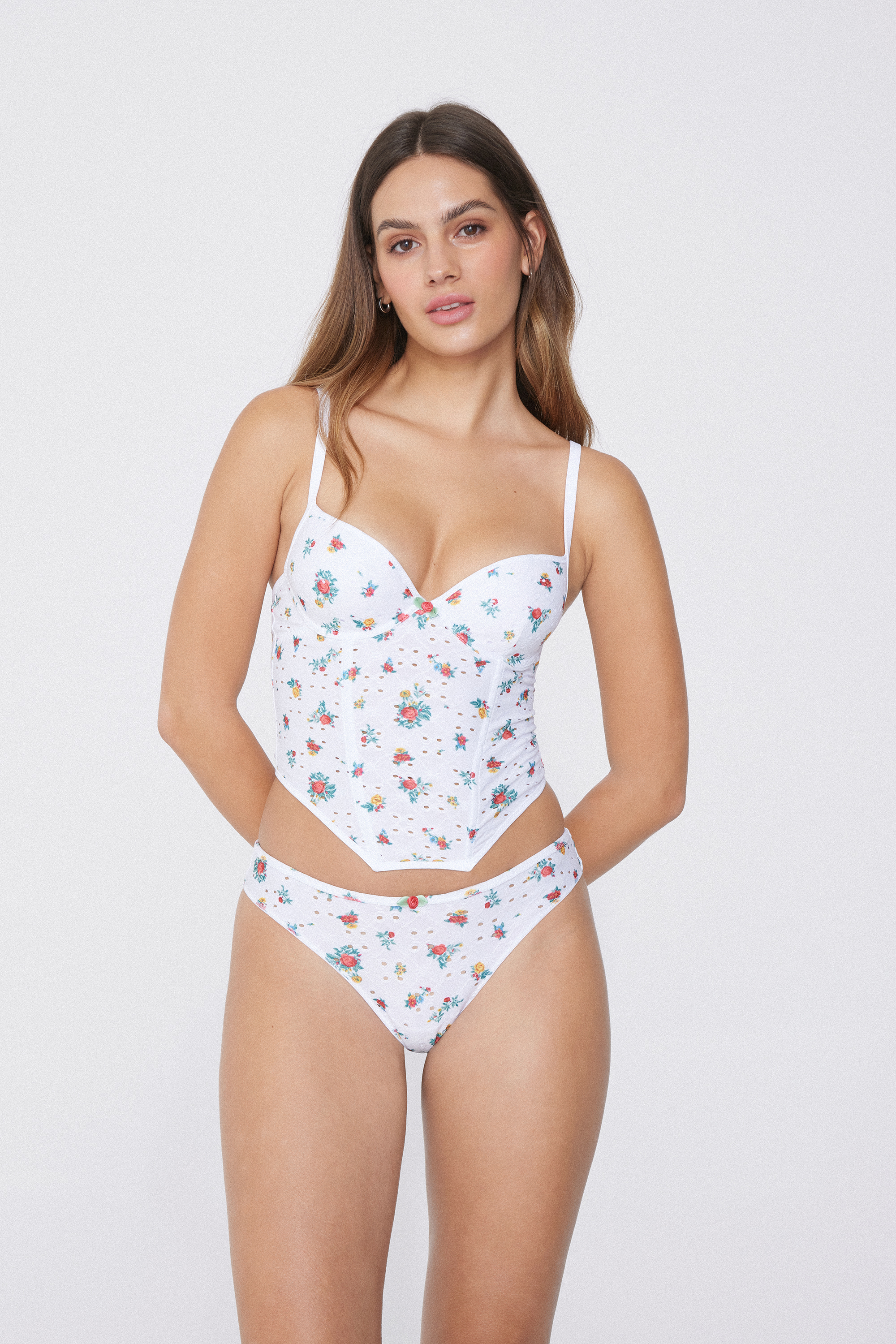 Roses Broderie Anglaise Push-up Bra Top