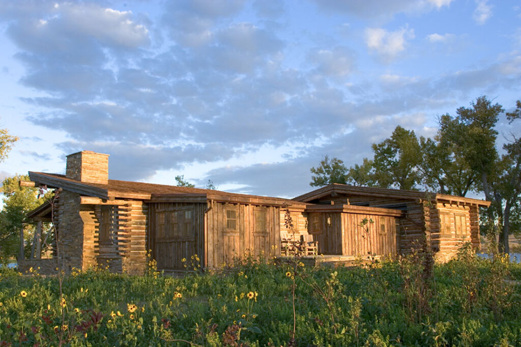 Lake Cabin Wagonhound Douglas, Wyoming