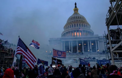 Kagernak - Trump ułaskawił większość ludzi którzy atakowali Kapitol. Facet rozjuszył ...