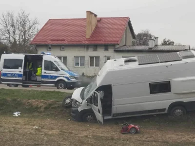 reddin - Białym samochodem jechał prawdopodobnie napruty (z zakazem prowadzenia pojaz...