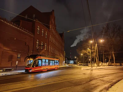 sylwke3100 - Samotna Kasia z Sosnowca czekającą aż do niej wejdziesz.

Tak naprawdę t...